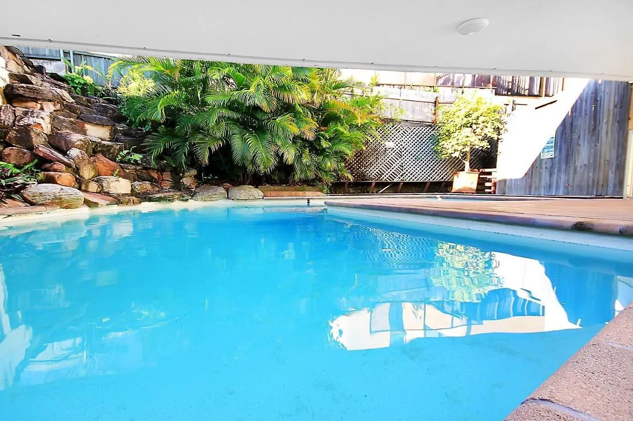 Monterey Lodge Unit 10 27 Warne Terrace Kings Beach Caloundra 0*,